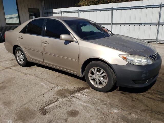 2005 Toyota Camry LE