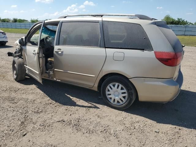 2004 Toyota Sienna CE