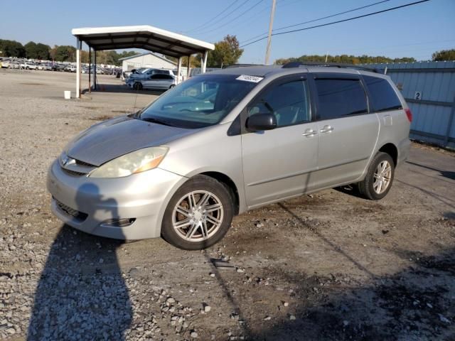 2006 Toyota Sienna LE