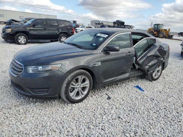 2018 Ford Taurus SEL