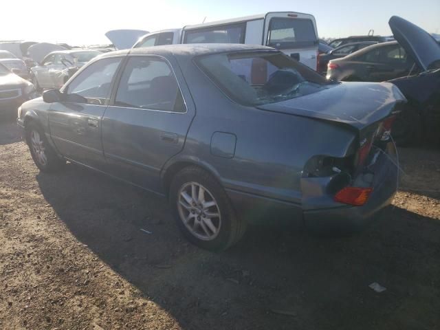 2000 Toyota Camry LE