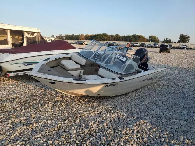 2009 Crestliner Boat