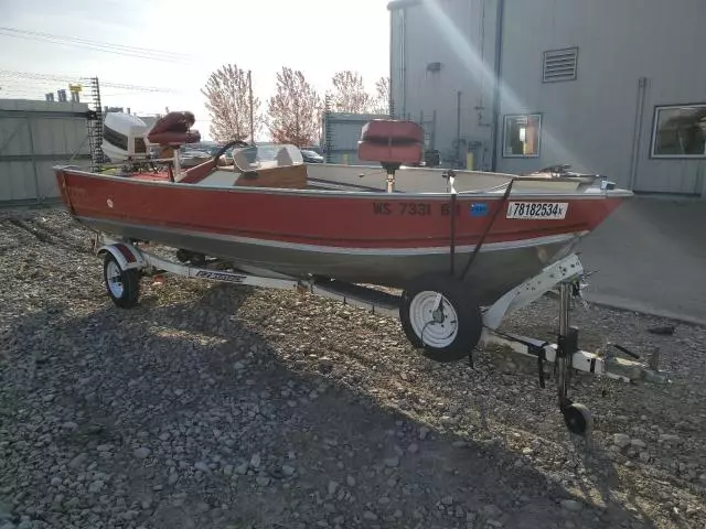 1985 Lund Boat