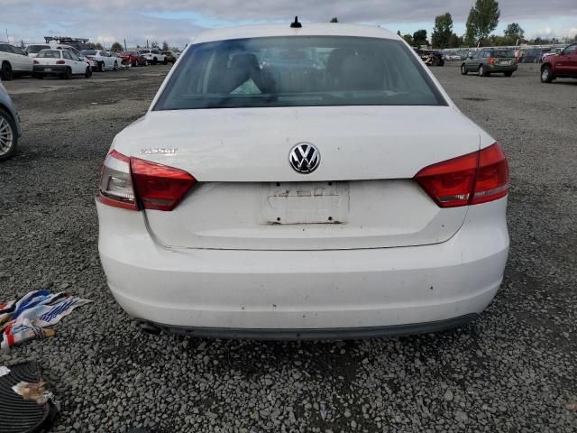 2014 Volkswagen Passat S