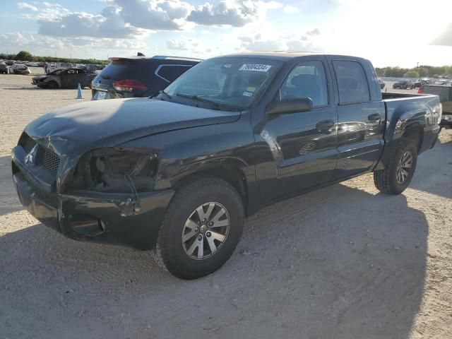 2008 Mitsubishi Raider LS