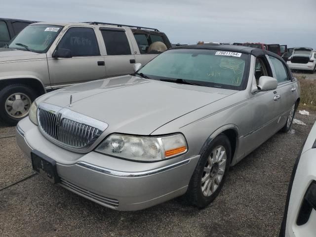 2006 Lincoln Town Car Signature