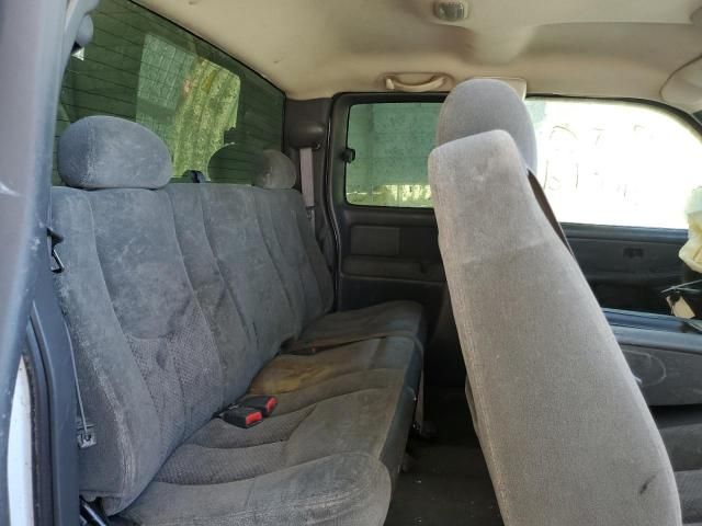 2003 Chevrolet Silverado C2500 Heavy Duty