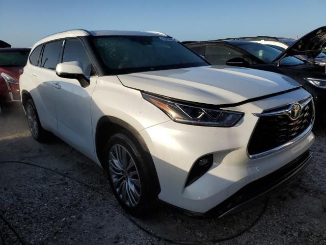 2022 Toyota Highlander Platinum