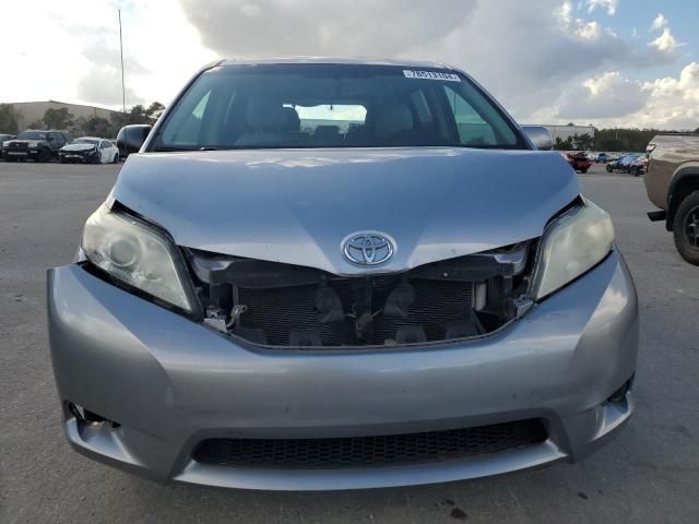 2012 Toyota Sienna LE