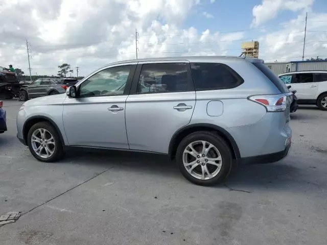 2015 Mitsubishi Outlander SE