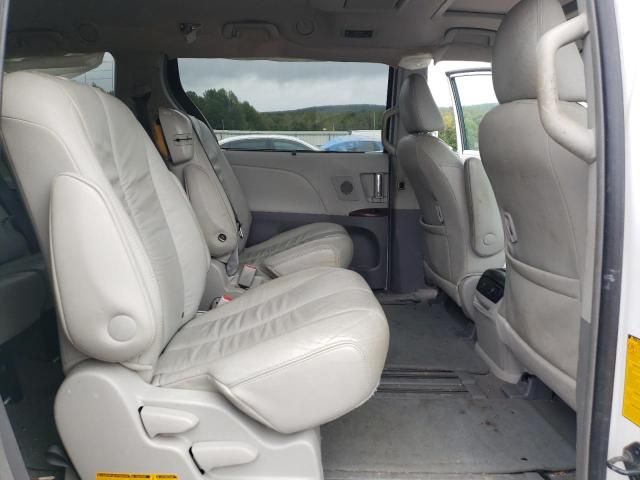 2011 Toyota Sienna XLE