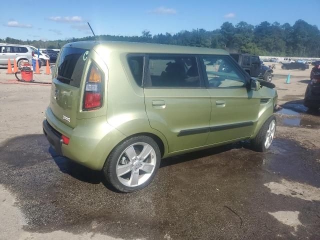 2010 KIA Soul +