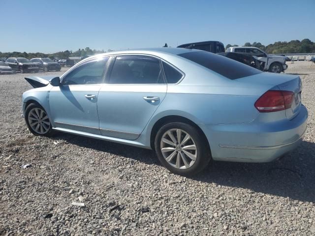 2012 Volkswagen Passat SEL