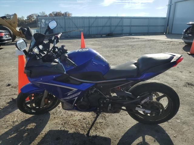 2009 Yamaha FZ6 R