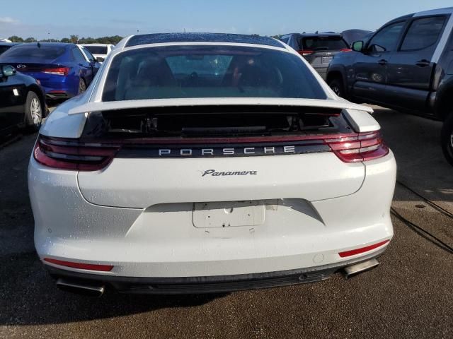 2018 Porsche Panamera 4