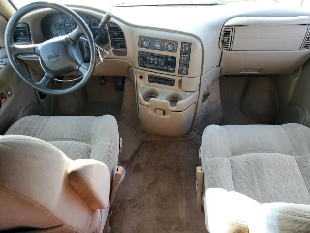 2002 GMC Safari XT