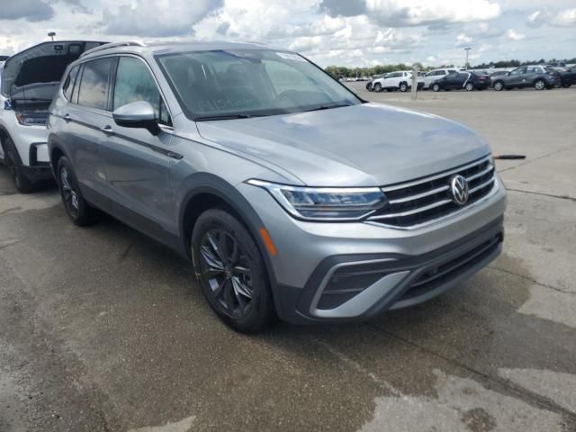 2023 Volkswagen Tiguan SE