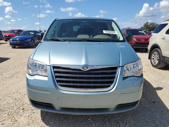 2008 Chrysler Town & Country LX