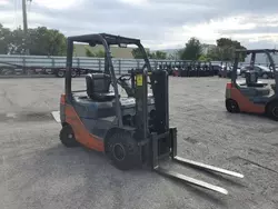 Camiones salvage sin ofertas aún a la venta en subasta: 2013 Toyota Forklift