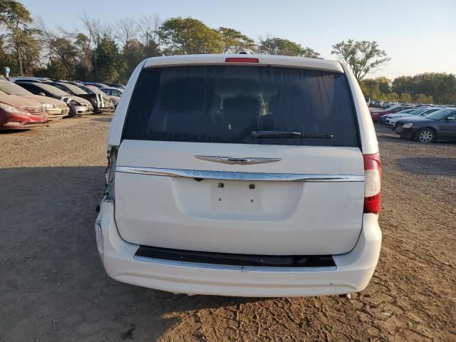 2012 Chrysler Town & Country Touring