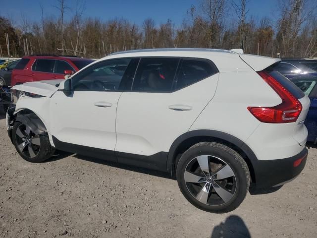 2020 Volvo XC40 T5 Momentum