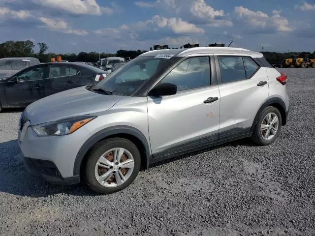 2019 Nissan Kicks S