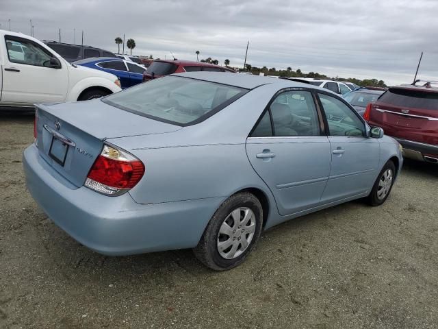 2005 Toyota Camry LE