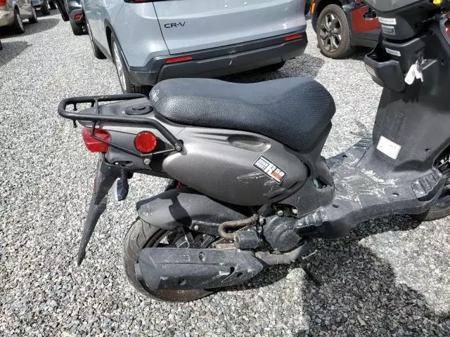 2016 Genuine Scooter Co. Roughhouse 50