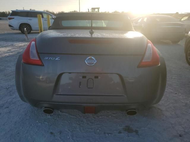 2014 Nissan 370Z Base