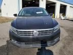 2016 Volkswagen Passat SE