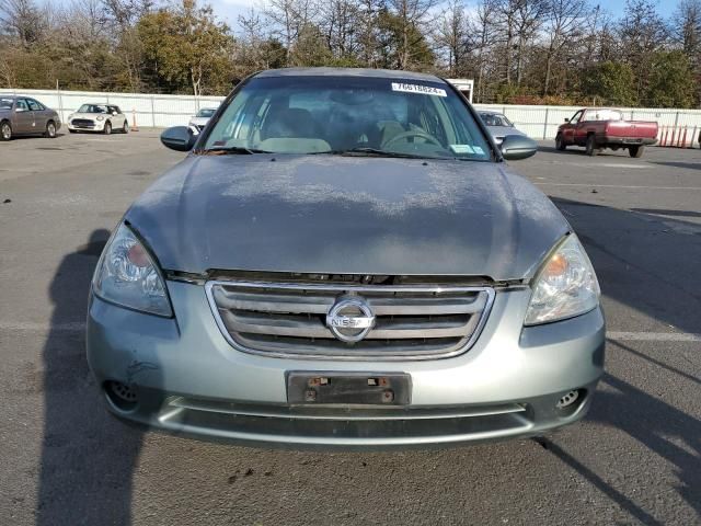 2004 Nissan Altima Base