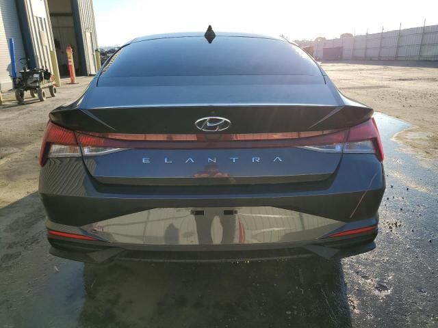 2021 Hyundai Elantra SE