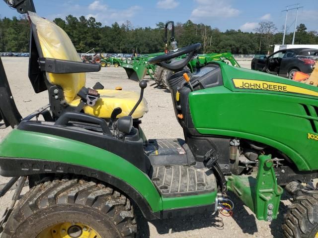 2019 John Deere 1025R