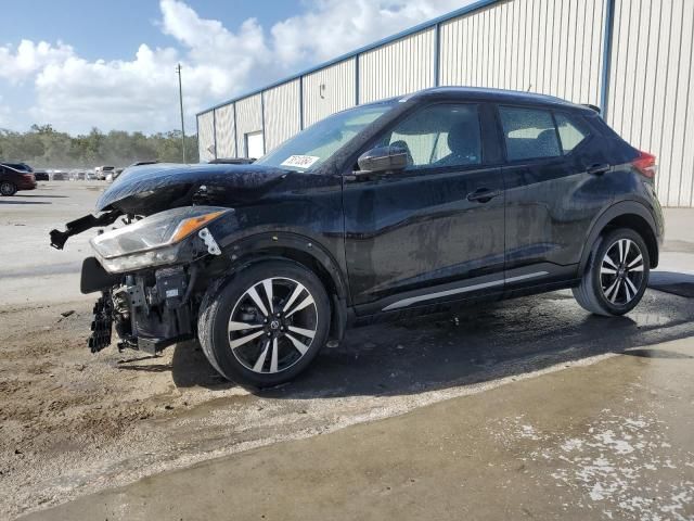 2020 Nissan Kicks SR