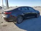 2017 KIA Cadenza Premium