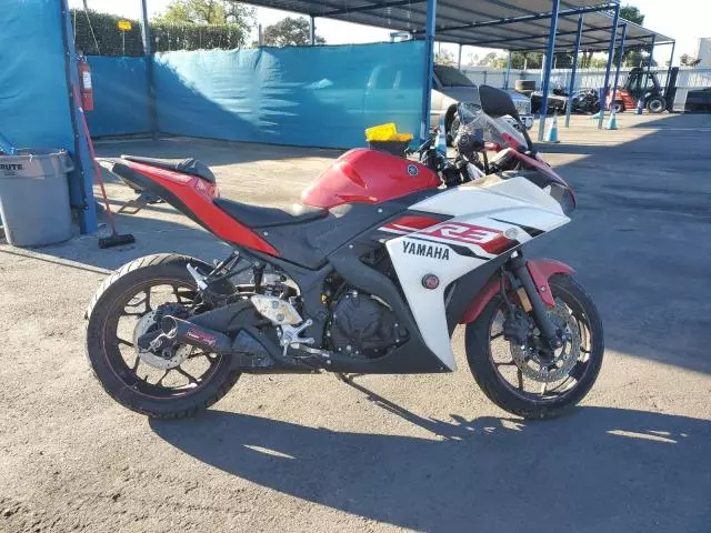 2015 Yamaha YZFR3