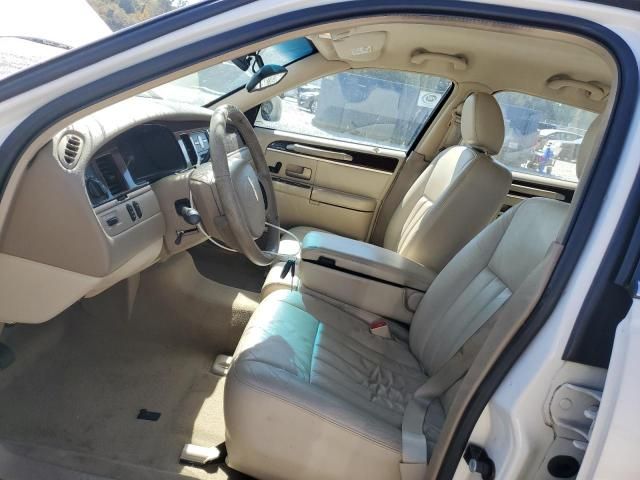 2007 Lincoln Town Car Signature