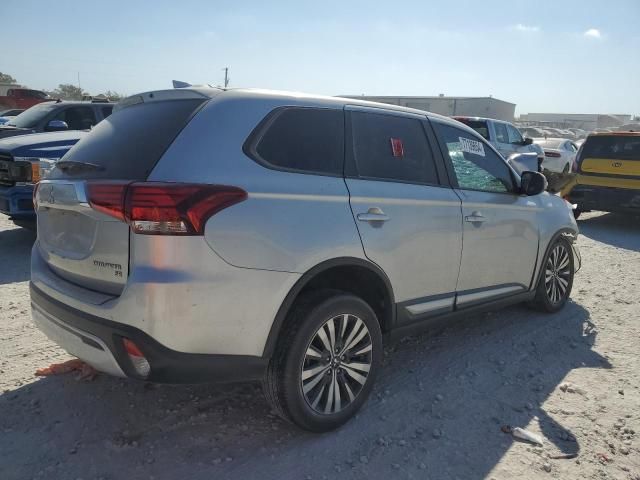 2019 Mitsubishi Outlander SE