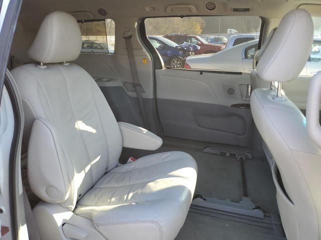 2011 Toyota Sienna XLE