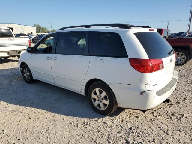 2010 Toyota Sienna CE