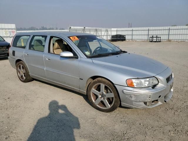 2005 Volvo V70 R