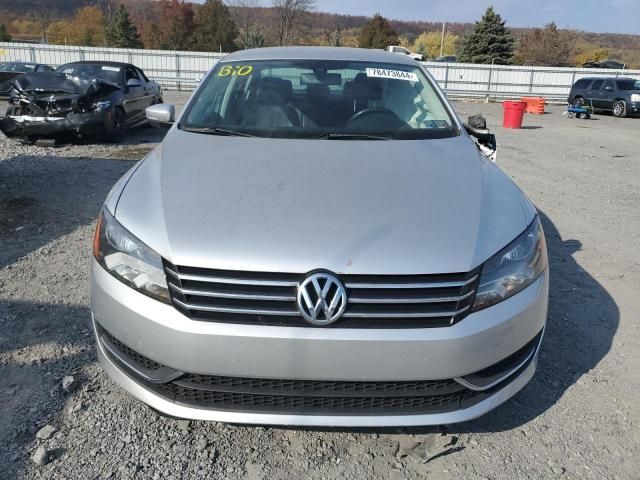 2014 Volkswagen Passat SE