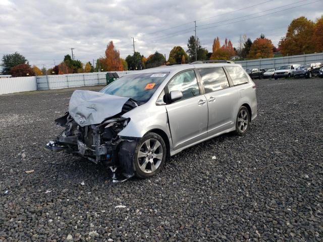 2013 Toyota Sienna Sport