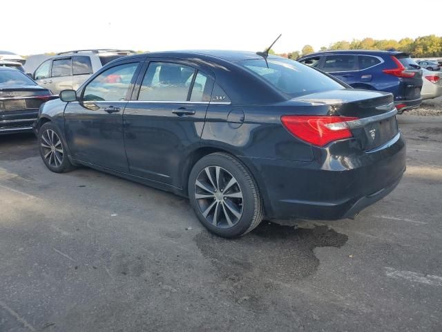 2013 Chrysler 200 Limited