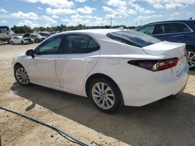 2022 Toyota Camry LE