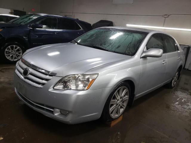 2005 Toyota Avalon XL