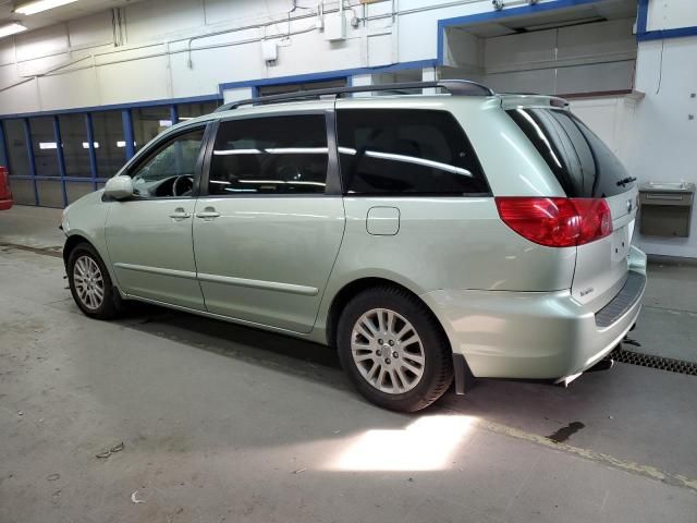 2007 Toyota Sienna XLE