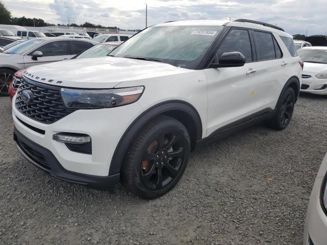 2024 Ford Explorer ST-Line