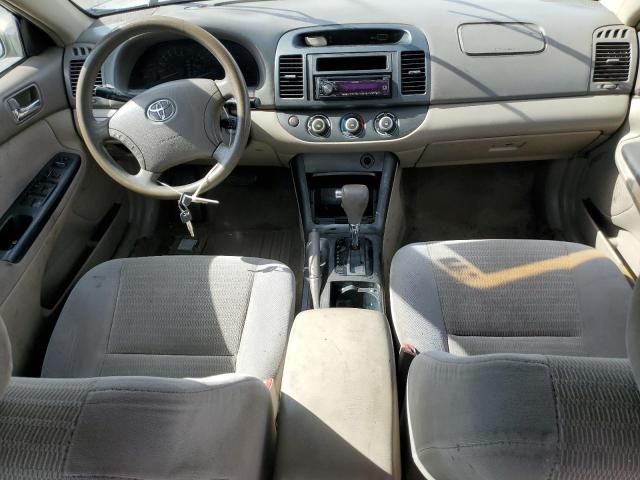 2005 Toyota Camry LE