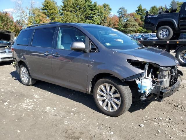 2016 Toyota Sienna XLE